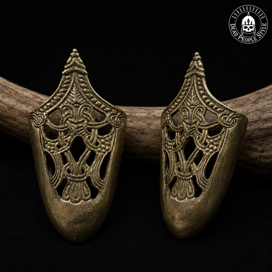 Scabbard tip II (Rus, Scandinavia, Gotland X c.)