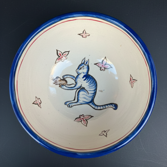 Hand-Painted Ceramic Bowl with a Medieval Cat and Mouse Motif – Folk Art Bowl