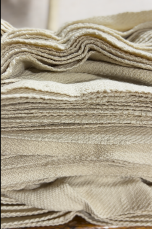 Natural Wool, 2/2 Twill, Hand-Woven – RT01