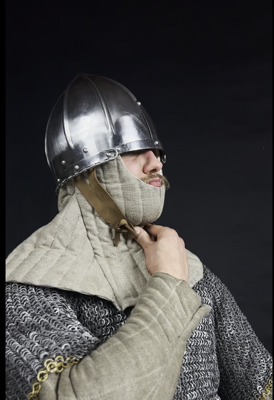 Linen quilted hood, coif, under the helmet, XI-XV c.