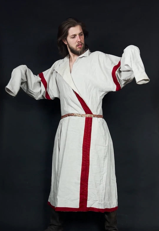 Caftan from Iziaslav, Cuman caftan, Kipchak, Poloviets (Iziaslav, Cuman, XIII c.)