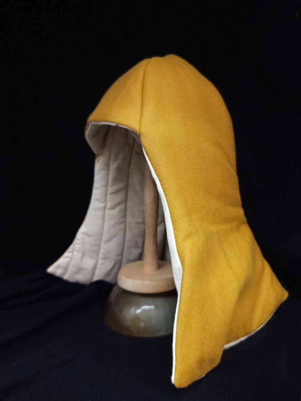 Woolen arming cap