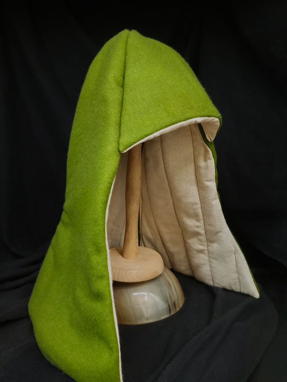 Woolen arming cap