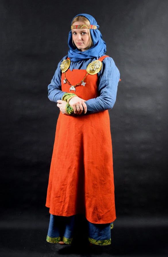 Apron dress, Smokkr (Scandinavia, Rus, X-XI c.)