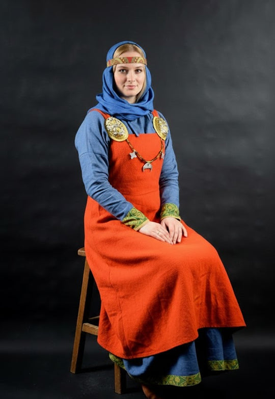 Apron dress, Smokkr (Scandinavia, Rus, X-XI c.)